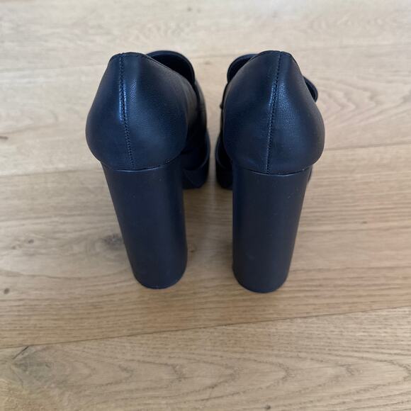 Public Desire - Effy Platform Oxford Shoes in Black & Gold - Picture 4 of 6